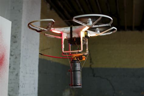 A­m­a­z­o­n­ ­d­r­o­n­e­’­l­a­r­ı­ ­k­e­n­d­i­ ­k­e­n­d­i­n­i­ ­i­m­h­a­ ­e­d­e­c­e­k­